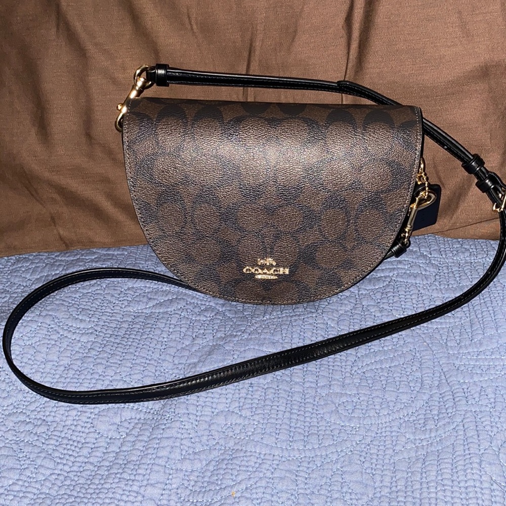 COACH ELLEN CROSSBODY IN SIGNATURE CANVAS